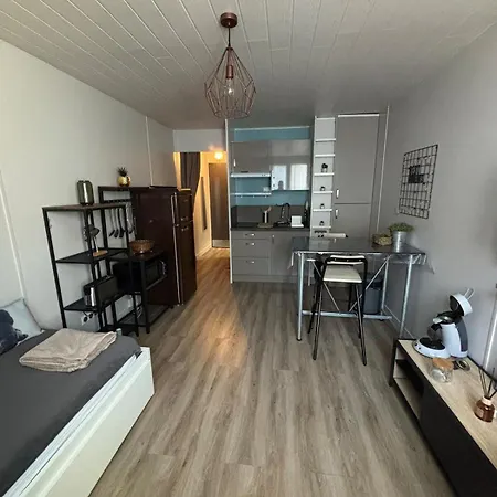 Les Minimes アパート